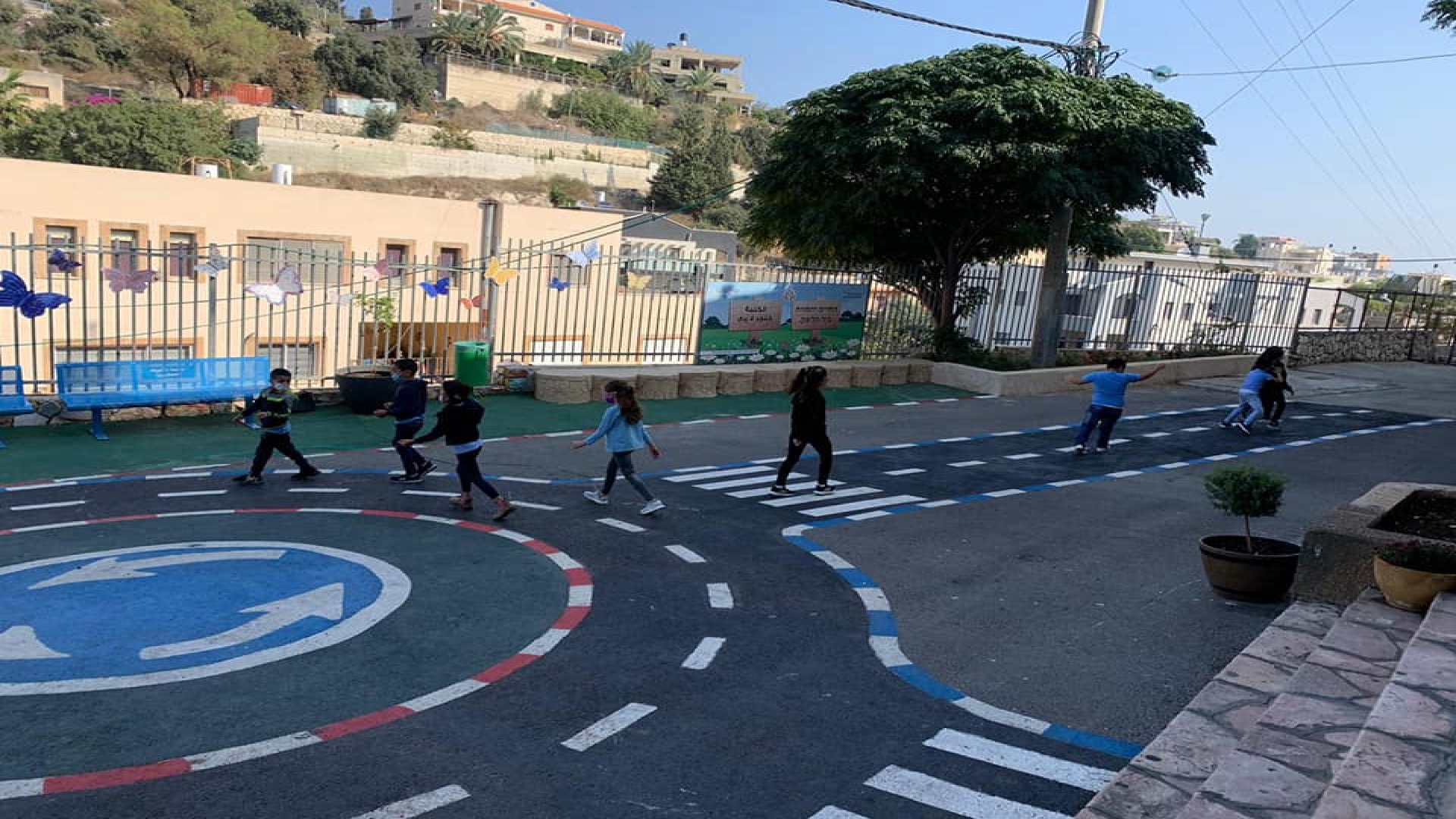 אורחים ומארחים 2023